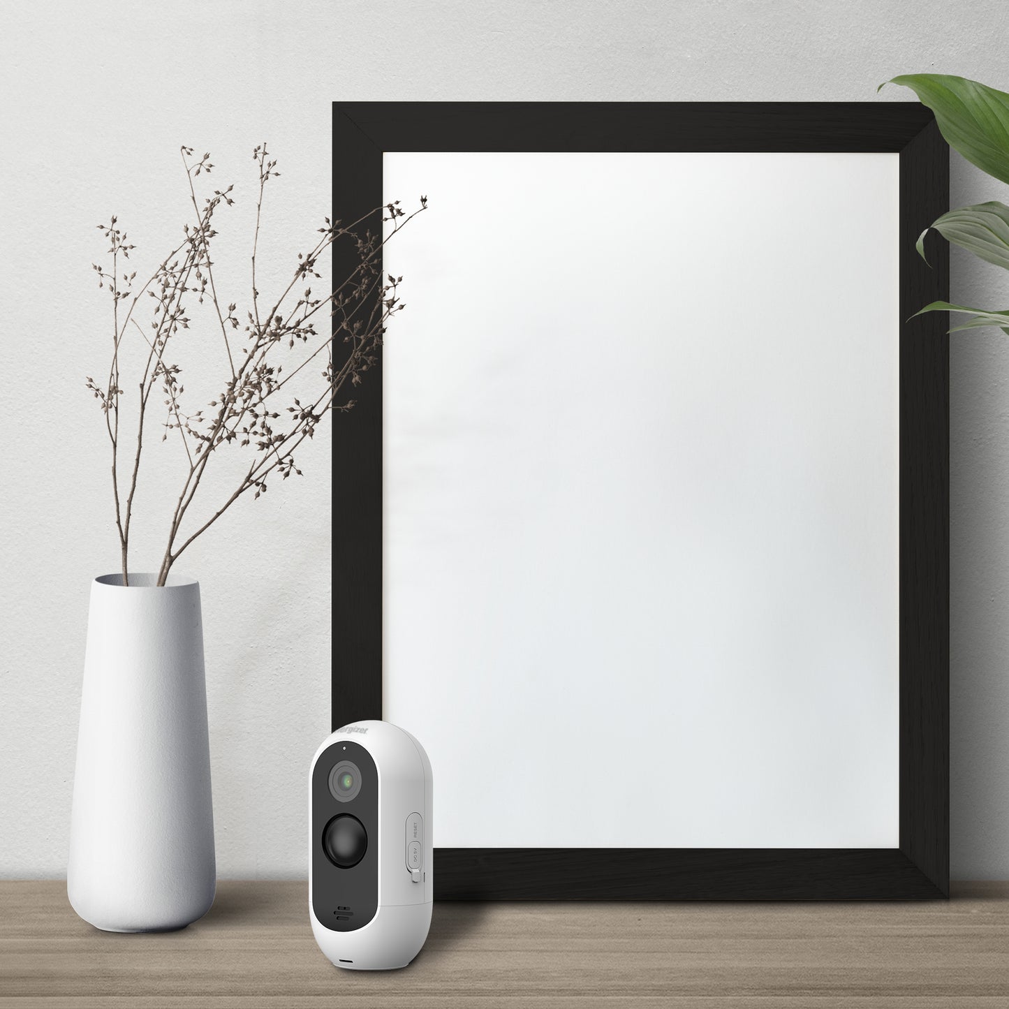 Energizer® Smart WiFi 2K Indoor/Outdoor Battery Camera