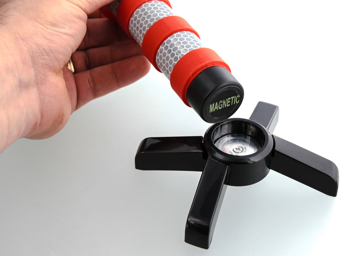 STP® Magnetic LED Emergency Flare 2pk Kit