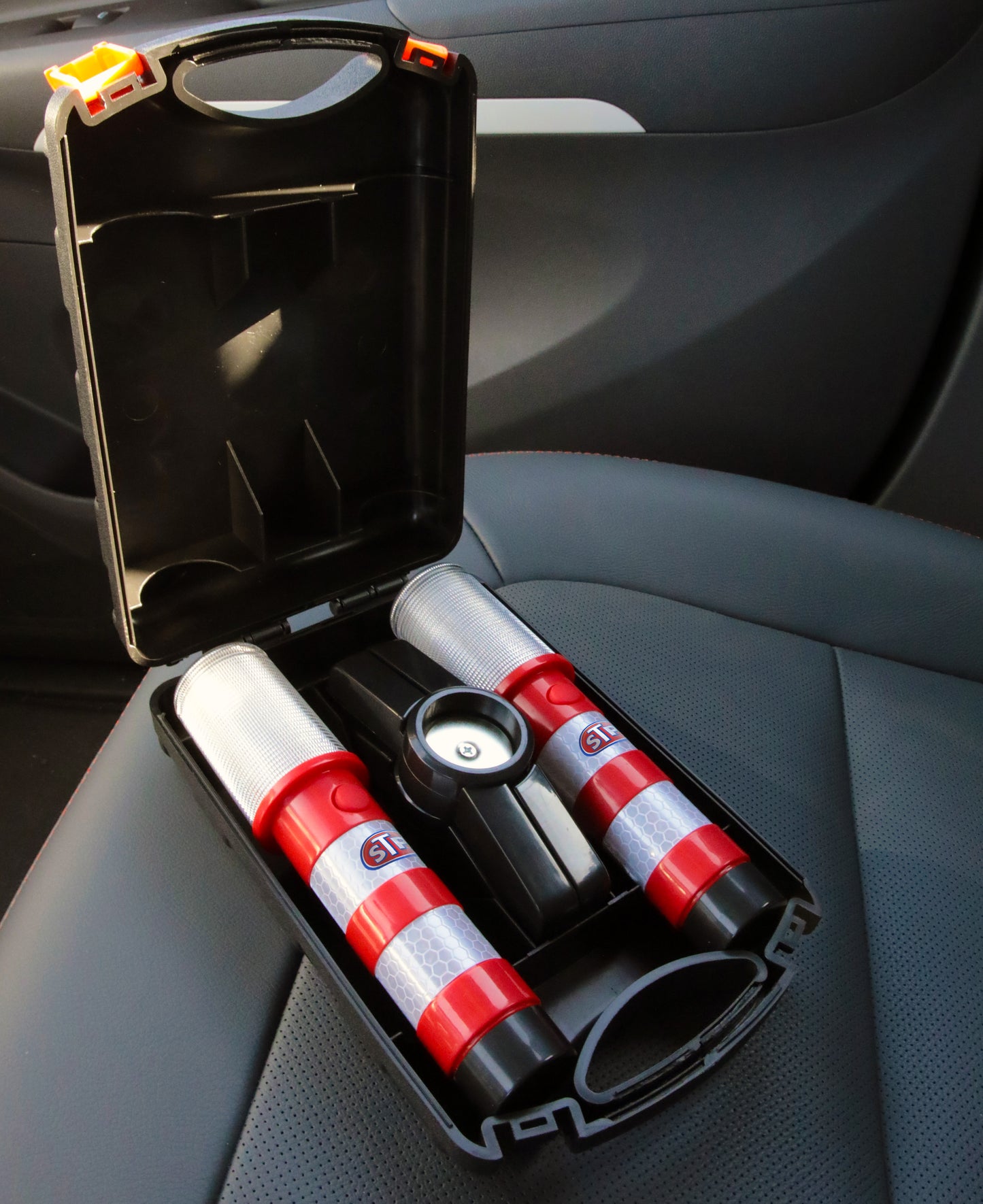 STP® Magnetic LED Emergency Flare 2pk Kit