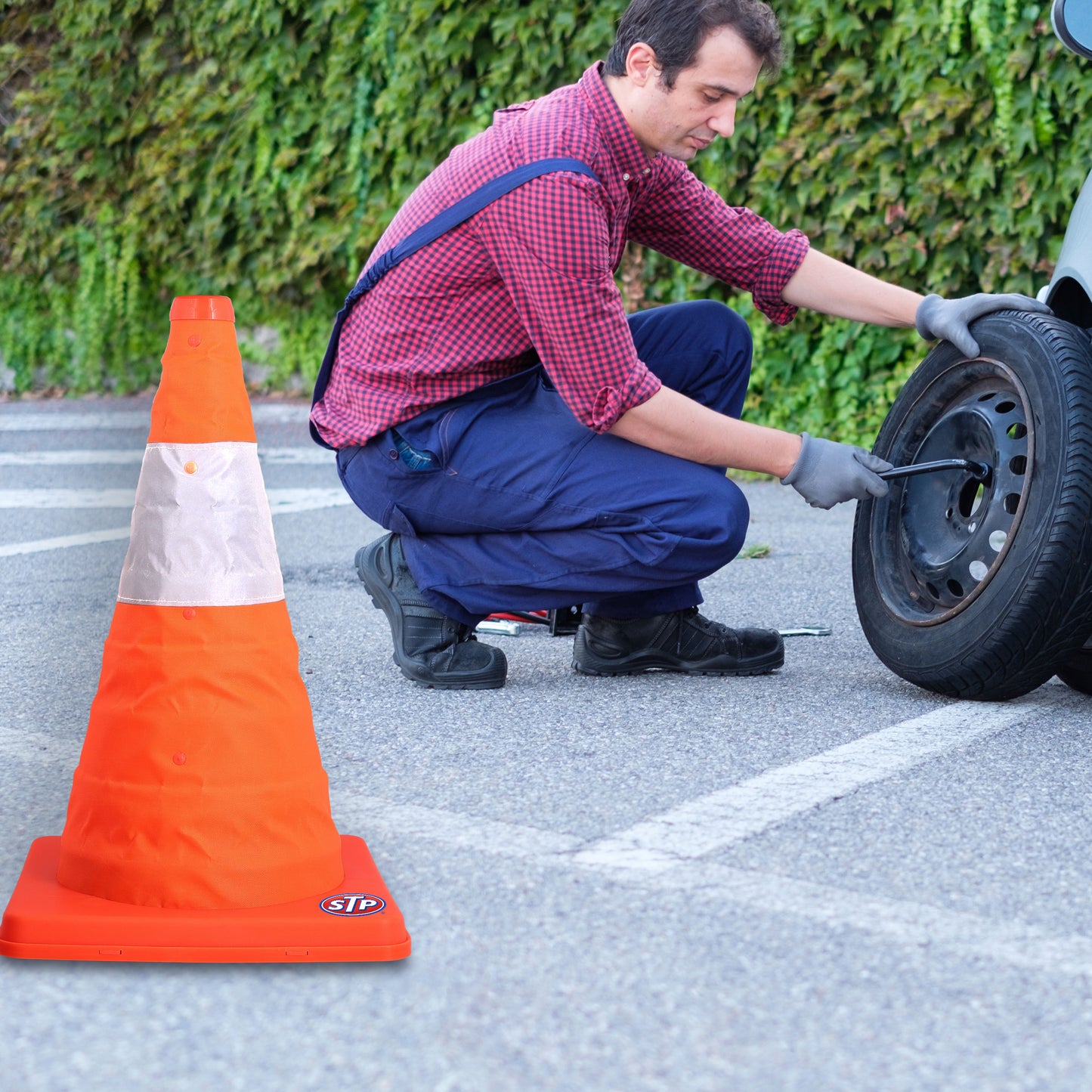 STP® Collapsible Safety Cone Reflective